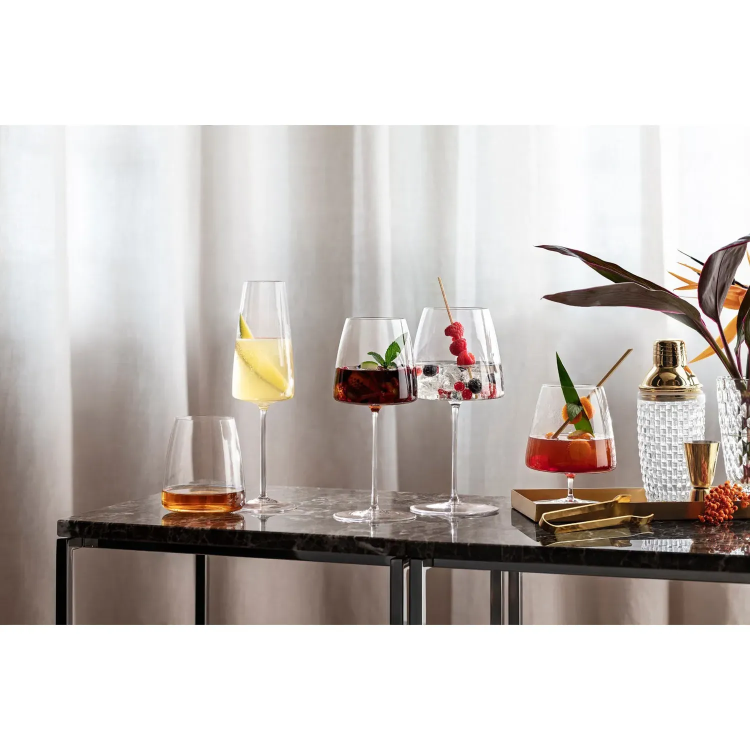 MetroChic White Wine Glass Set of 2 - Clear, Crystal Glass