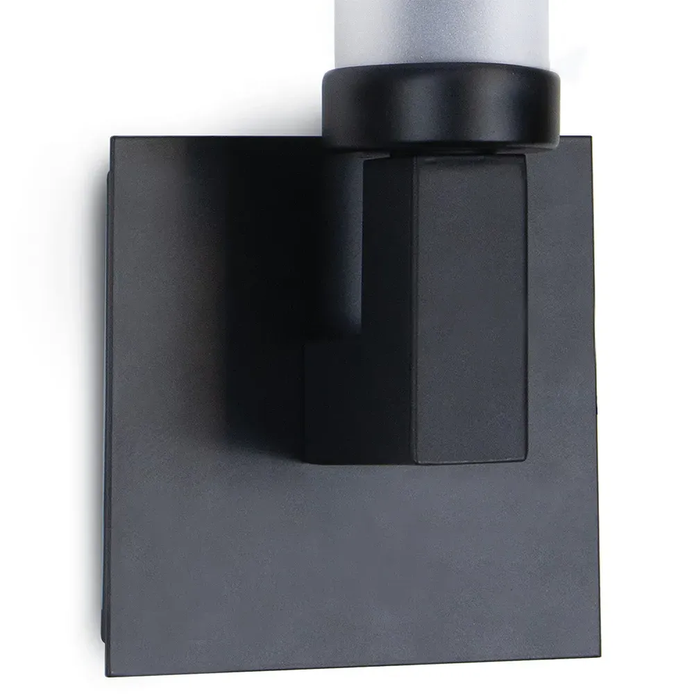 Montecito Single Outdoor Sconce with Backplate - Black, Iron