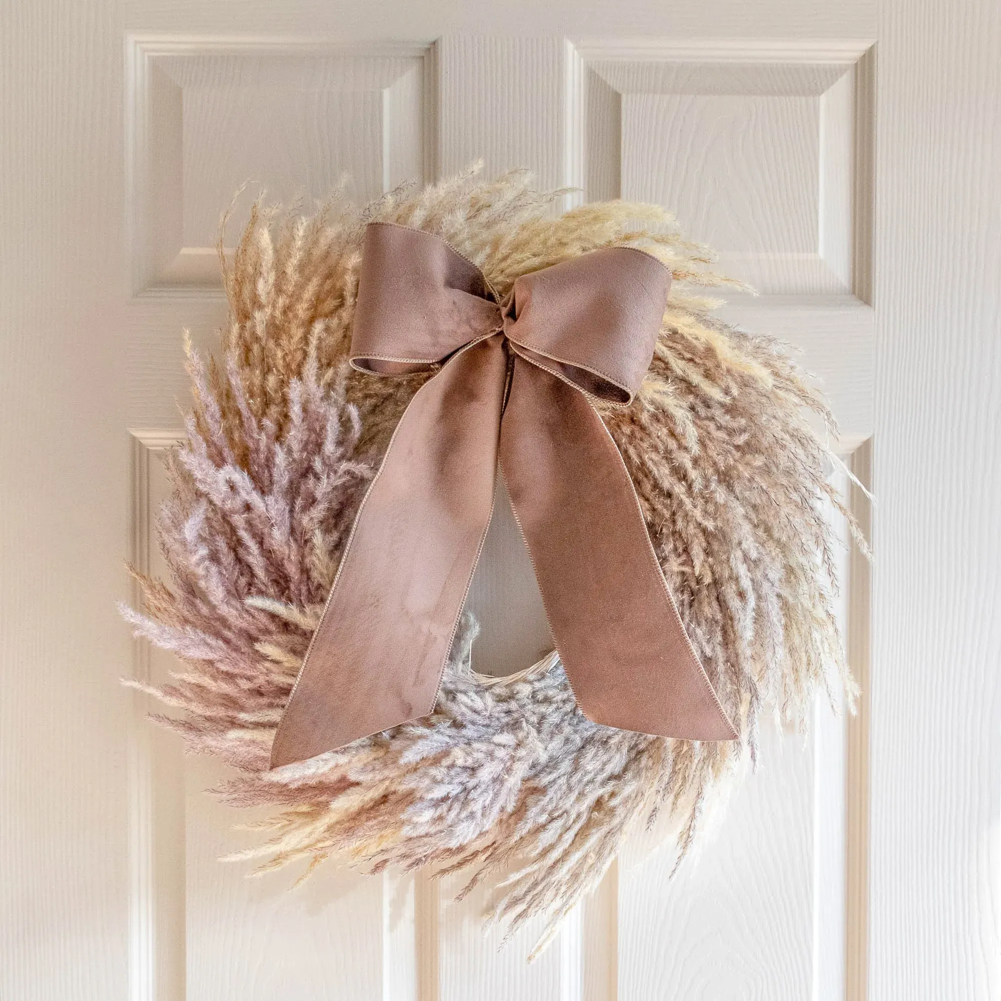 Nerissa Pampas Wreath with Velvet Bow - Beige image