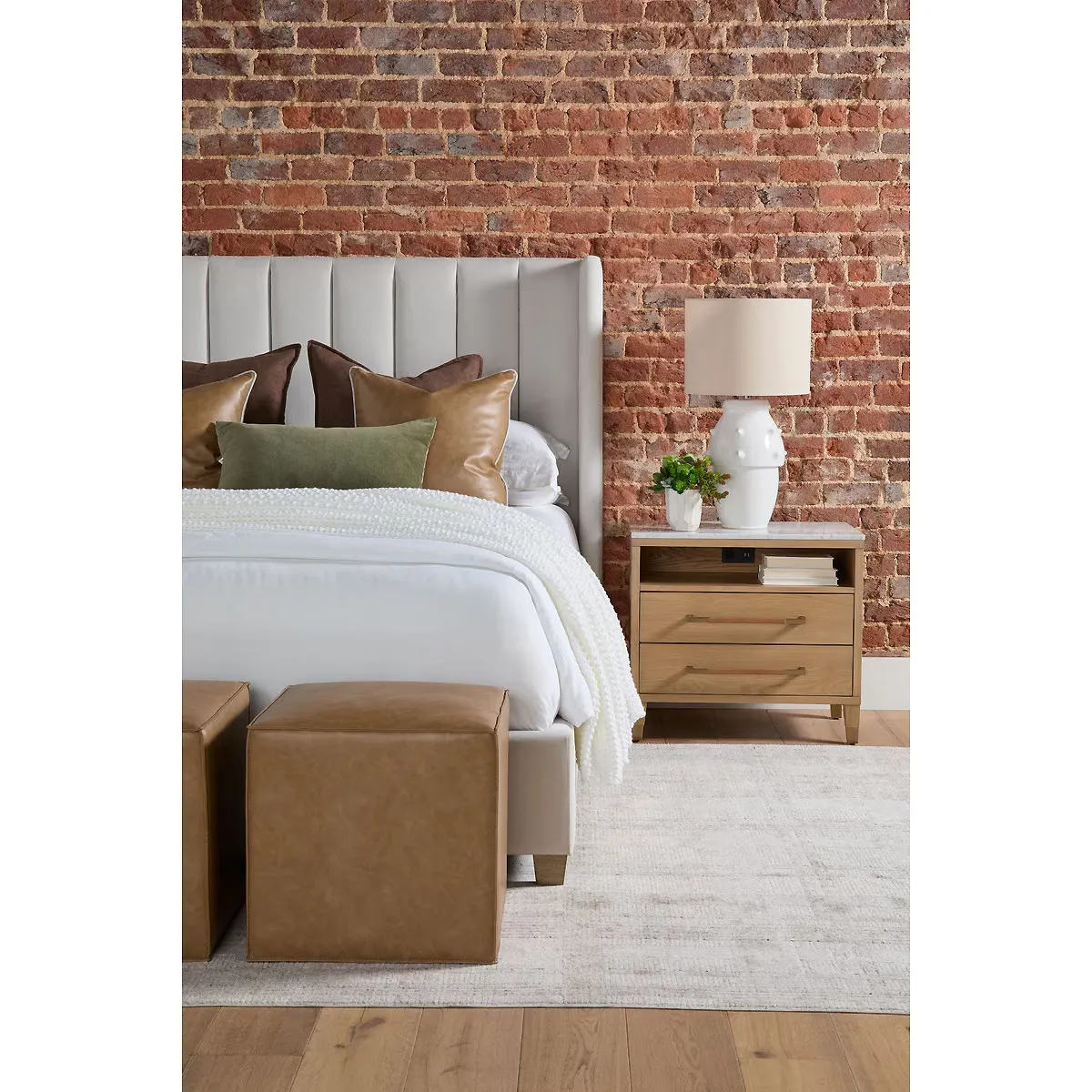 Noah Nightstand - Natural, Oak