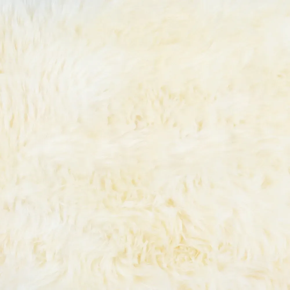 Nylah 4x6 Sheepskin Rug - Ivory