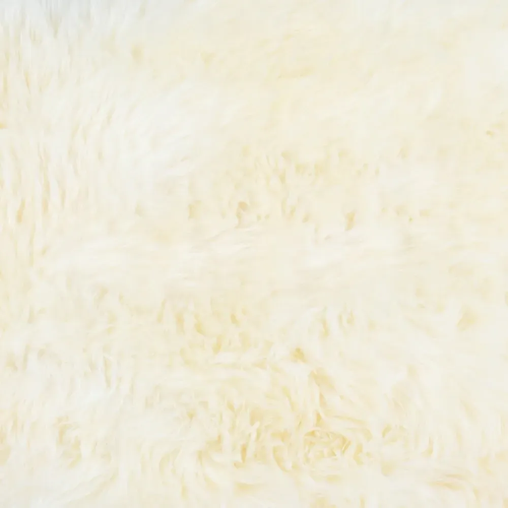 Nylah 6x8 Sheepskin Rug - Ivory
