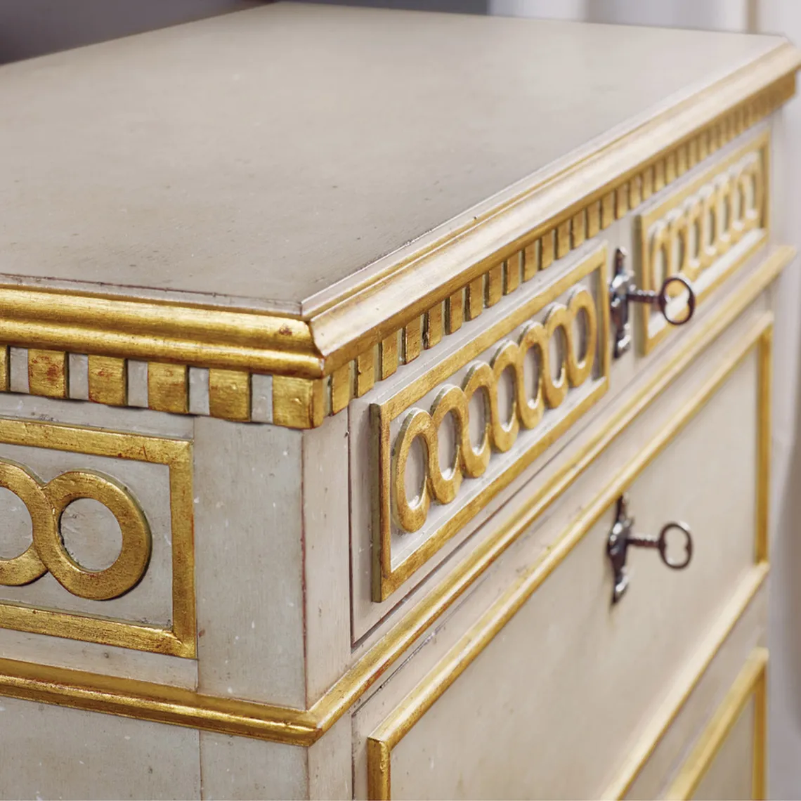 Palomino Dresser with Gold Accents - Antique Grey, Mahogany