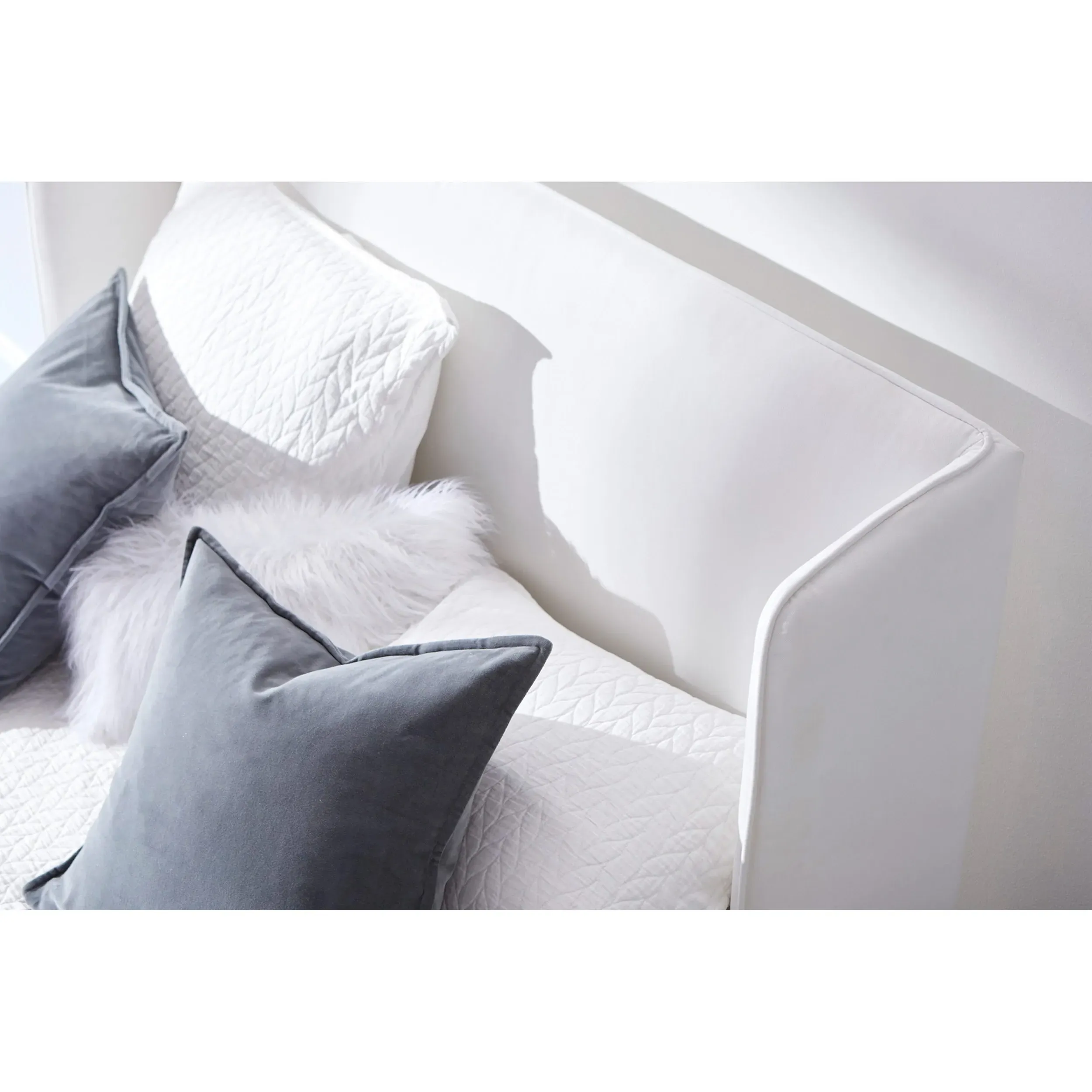 Sofia Queen Platform Bed - Pearl White, Oak