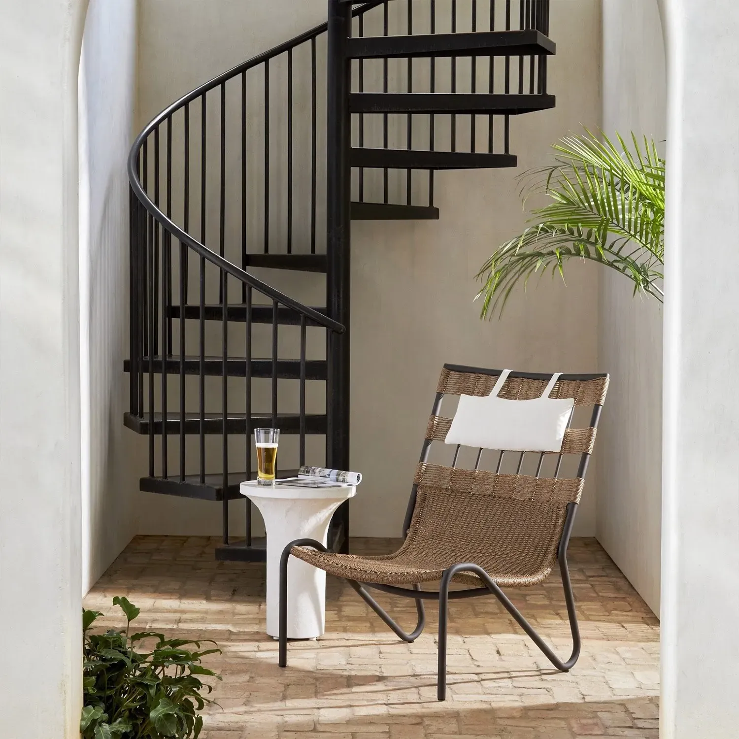 Tamara Lounge Chair - Brown, Aluminum