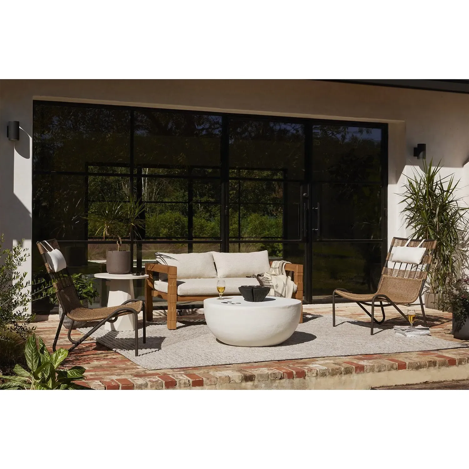 Tamara Lounge Chair - Brown, Aluminum