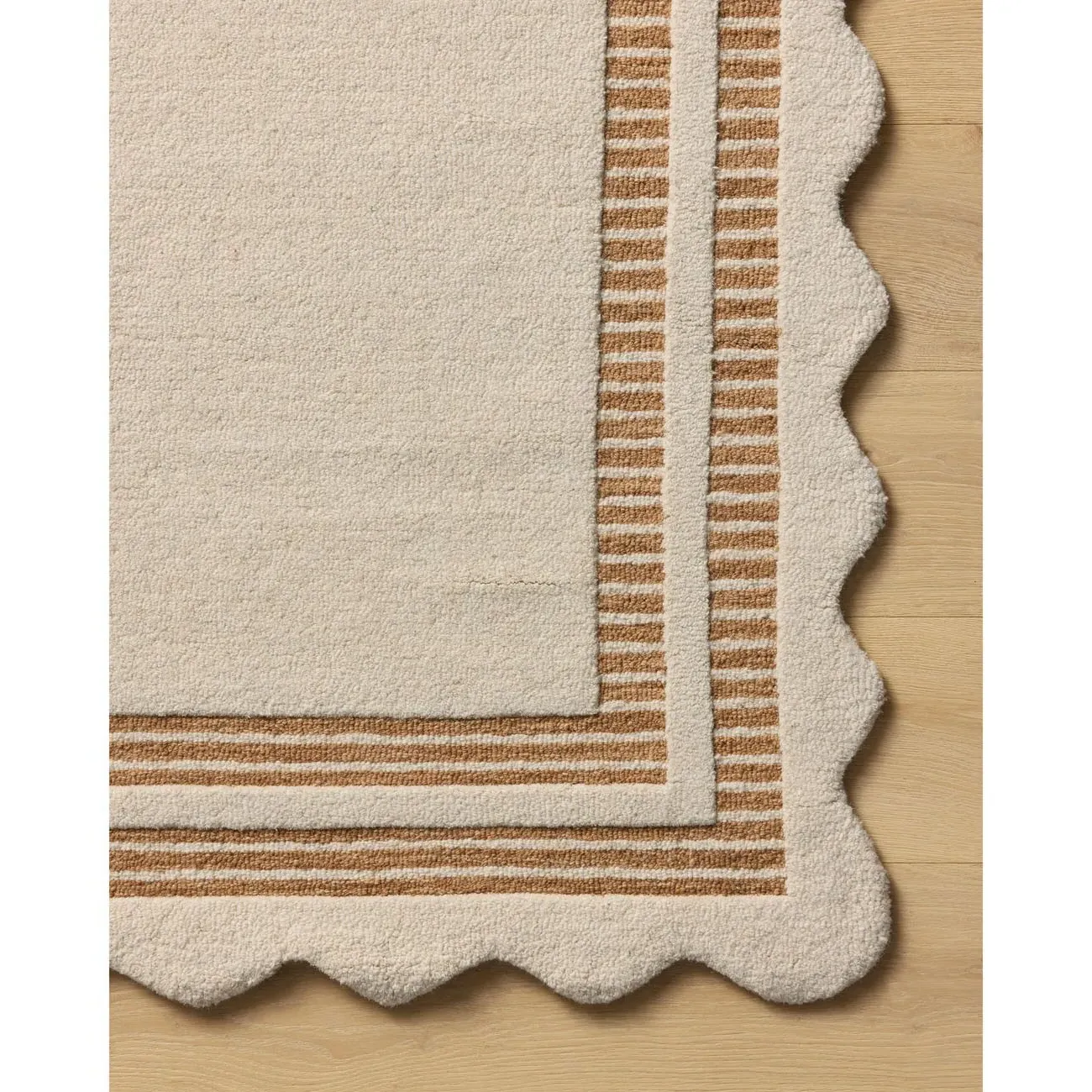 Thoren Scalloped Patterned Rug - Cream, Wool