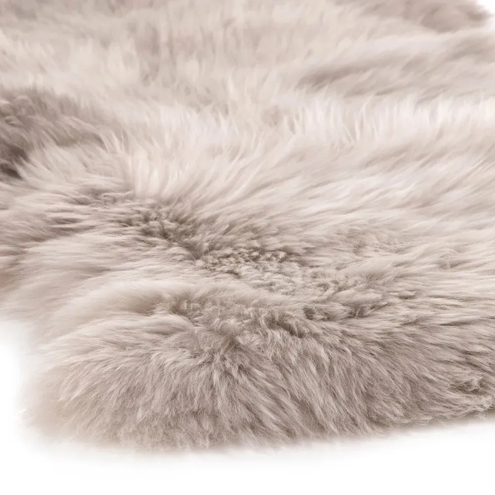 Tili Ombre Sheepskin Throw Blanket - Light Grey