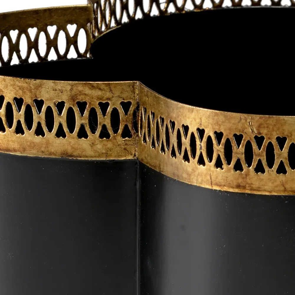 Tindra Small Quatrefoil Cachepot - Black, Iron