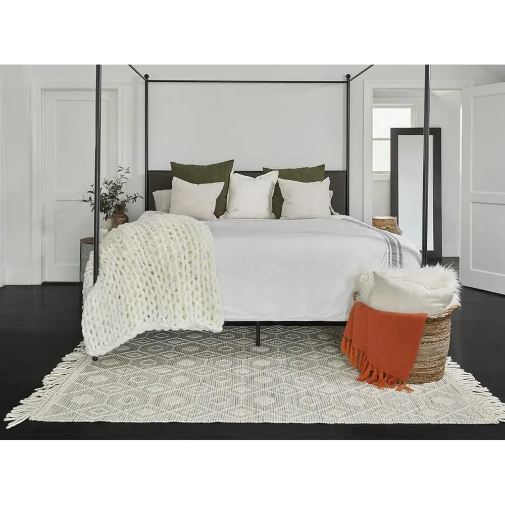 Tish Bohemian Patterned Rug - Beige, Wool