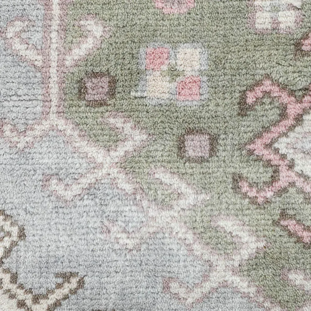 Uriah 9x12 Hand Knotted Rug - Light Grey, Wool