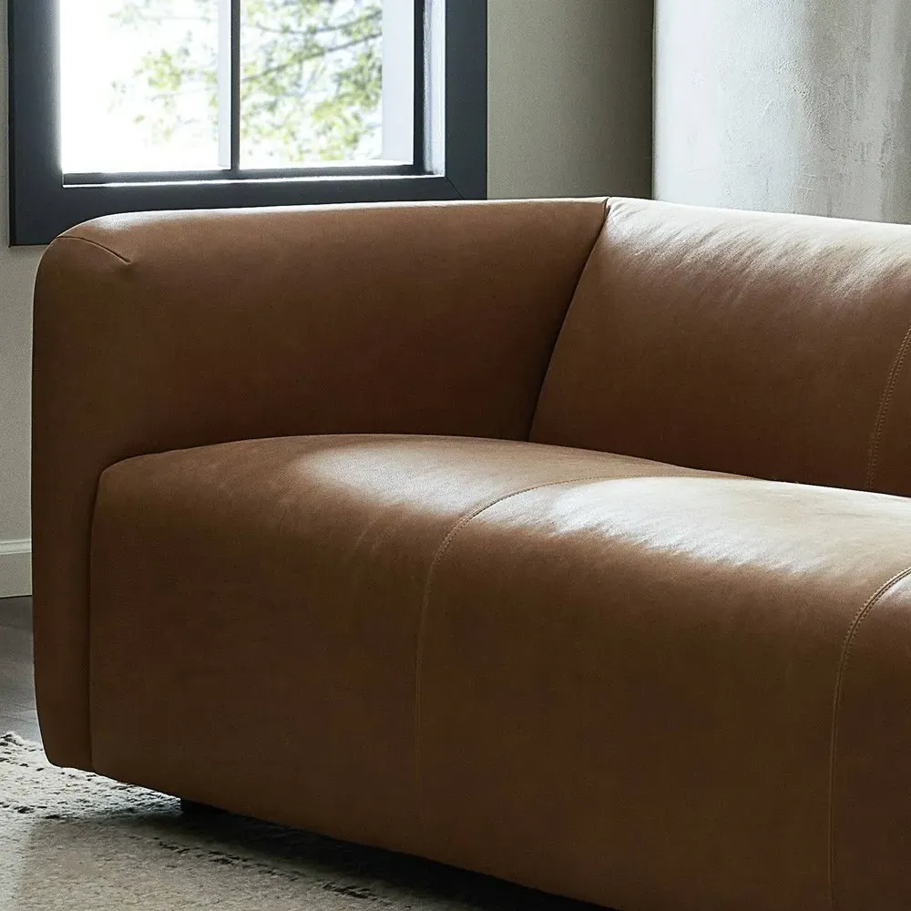 Wellborn Sofa - Cognac, Leather