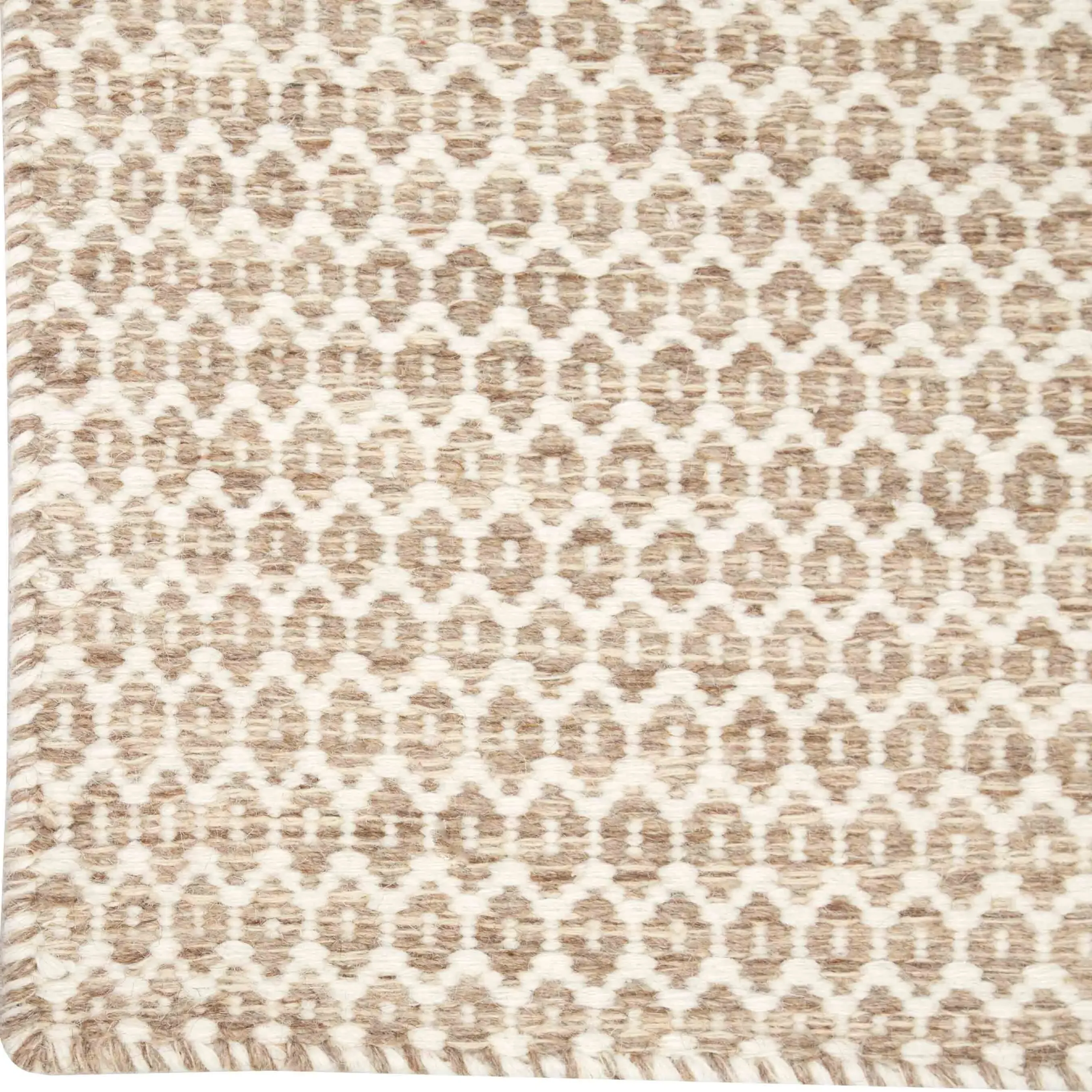 Zain Trellis Patterned Rug - Beige, Wool