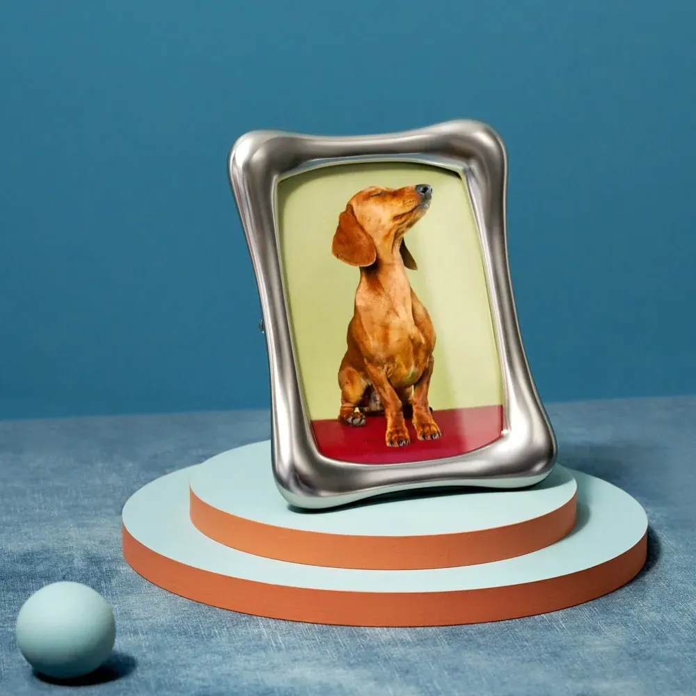 Anton Curved Photo Frame 8x10 - Platinum, Metal