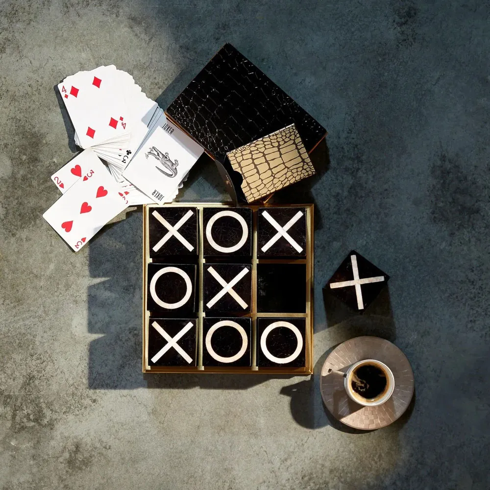 Deco Tic Tac Toe Game - Black, Natural Shells