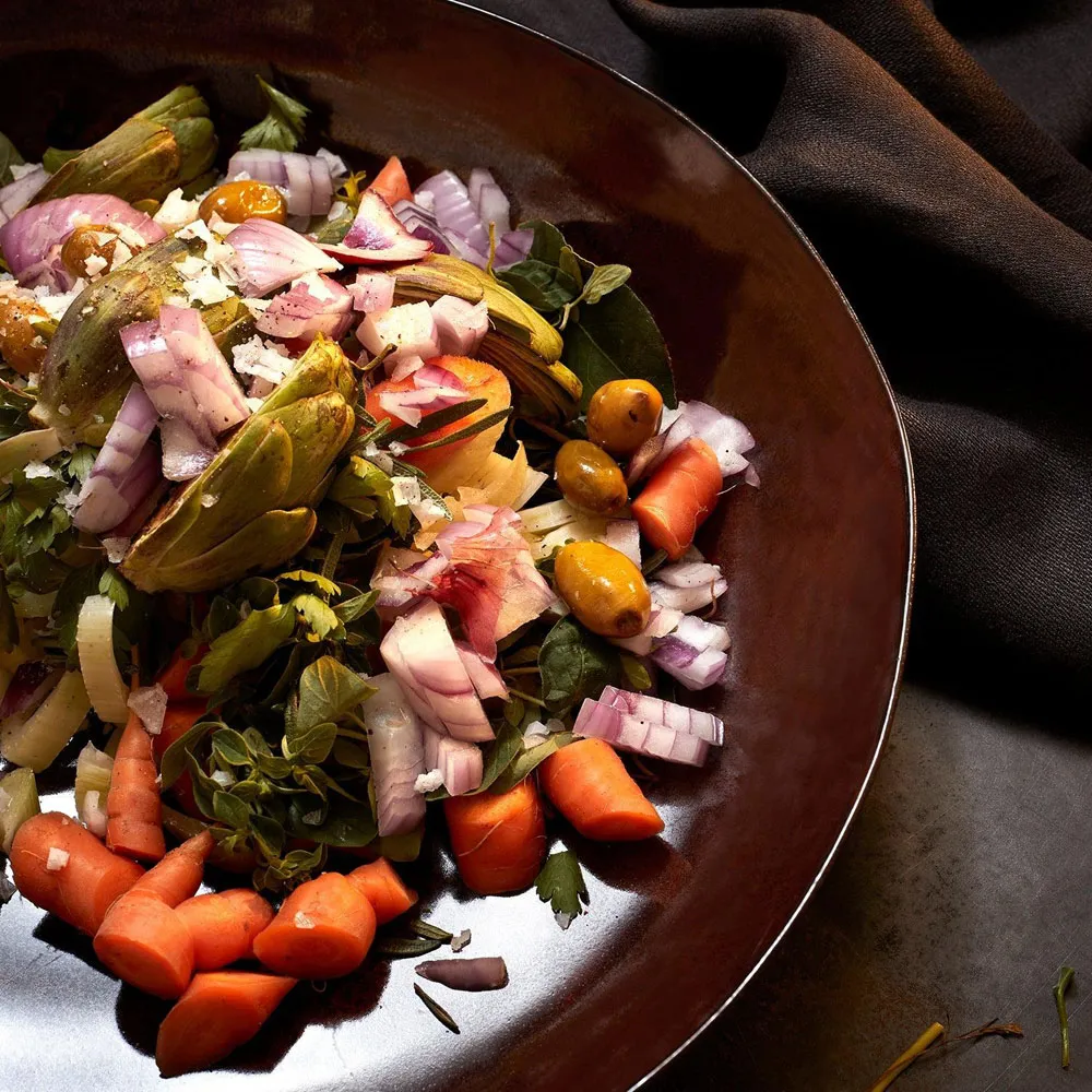 Terra Medium Serving Bowl - Wine, Porcelain