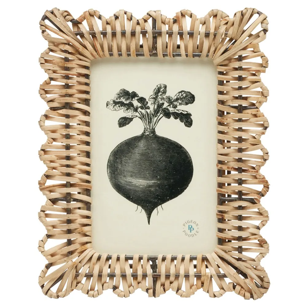 Sevona 4x6 Photo Frame with Scalloped Edge - Natural, Bamboo image