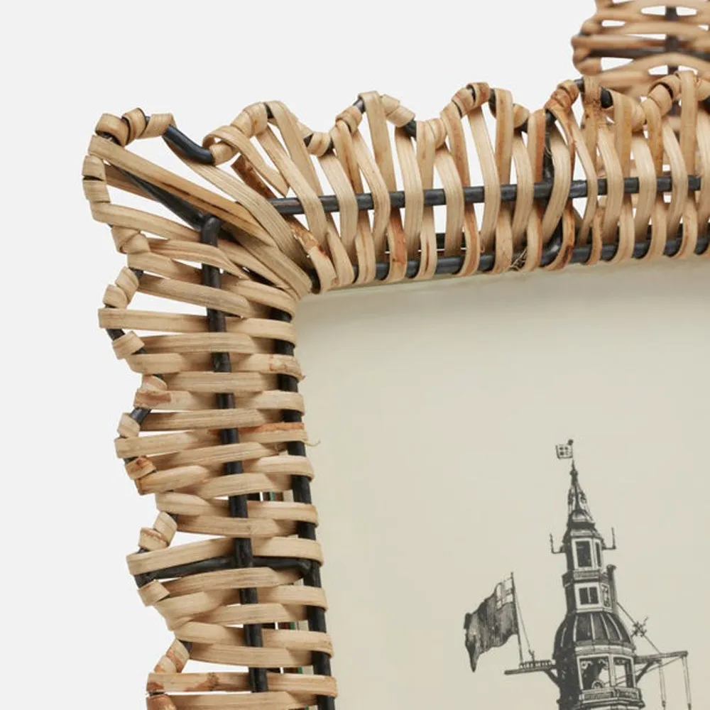 Sevona 5x7 Photo Frame with Scalloped Edge - Natural, Bamboo