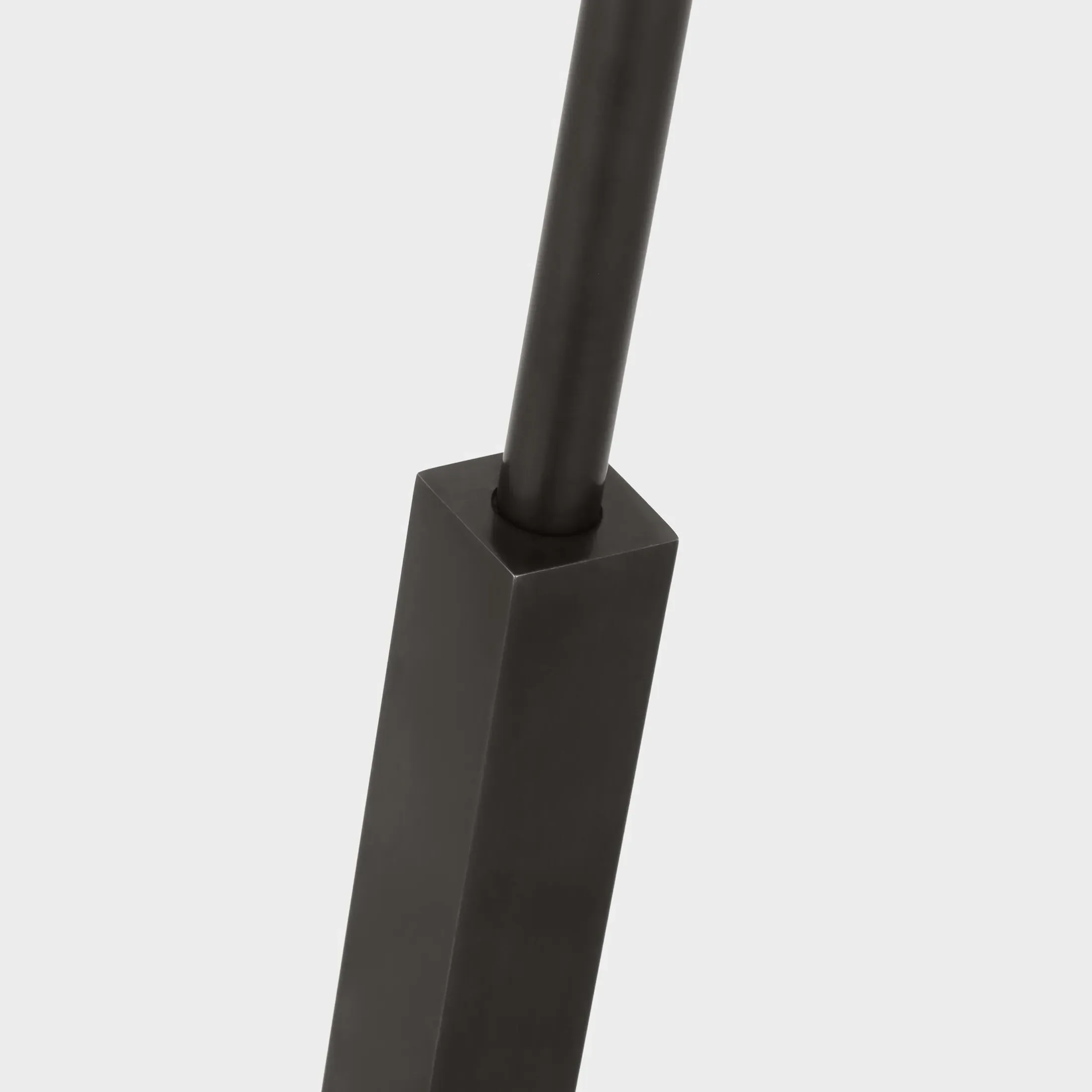 Hackney Cordless Floor Lamp - Bronze, Metal