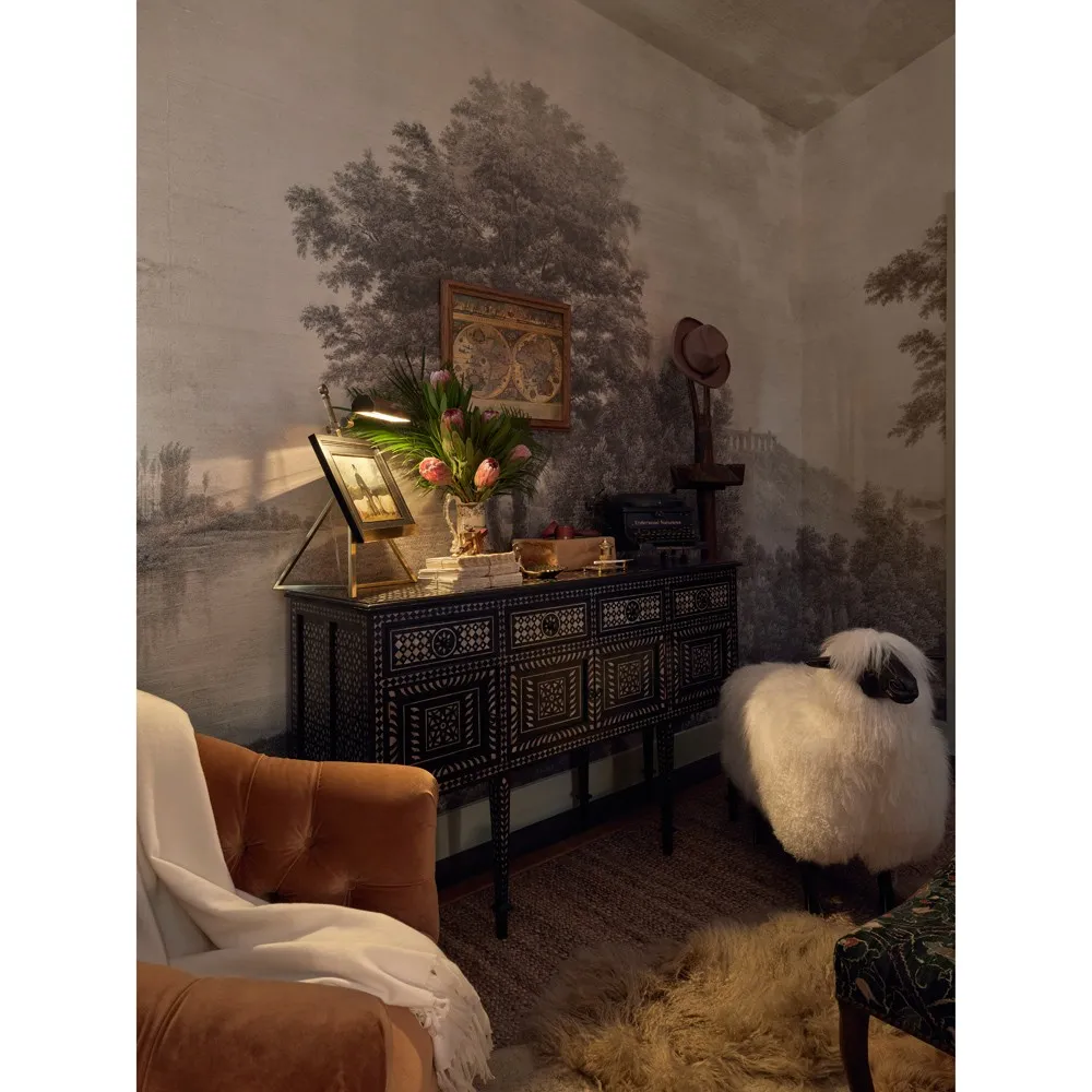 Visual Comfort Estelle Triangle Display Lamp - Gun Metal