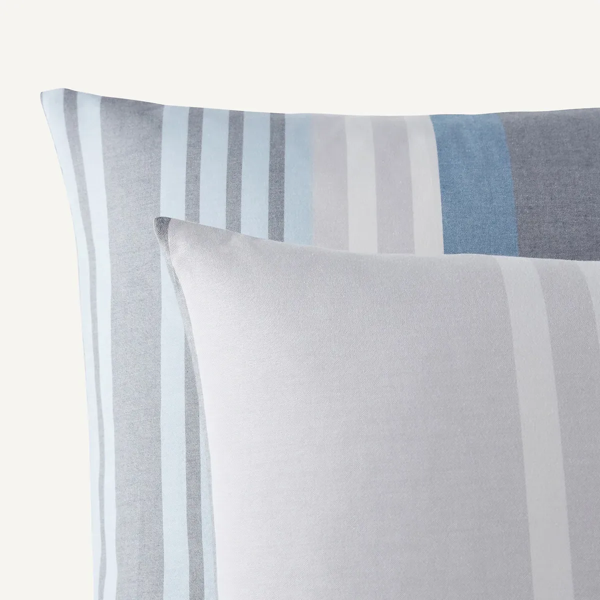 Acoledor Striped Pillowcase - Organic Cotton Percale alternate view