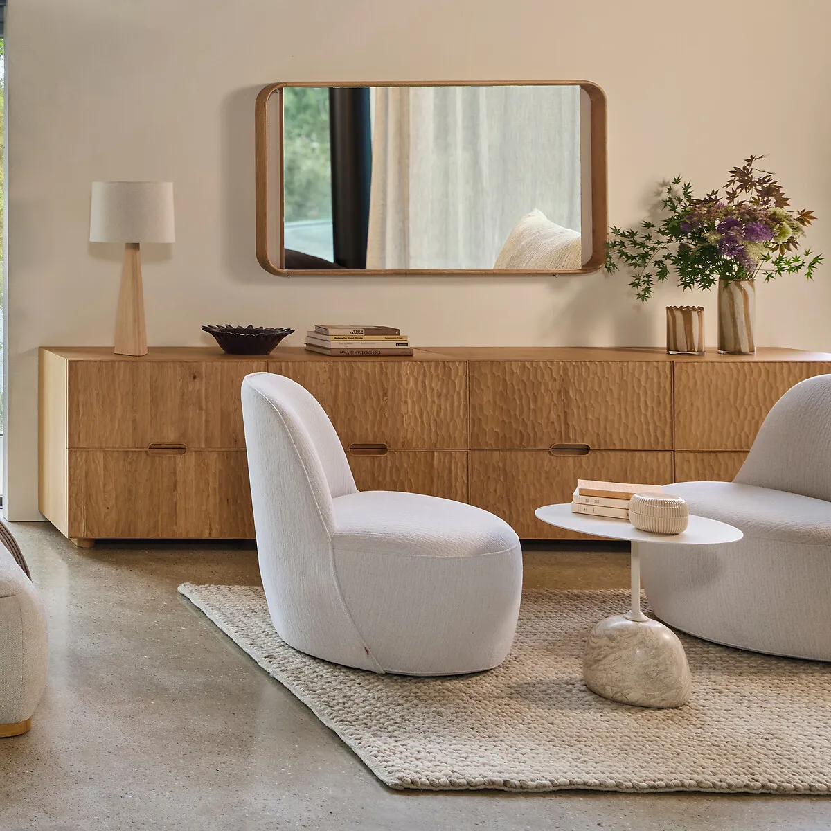 Balastro Round Side Table - Marble, Iron alternate view