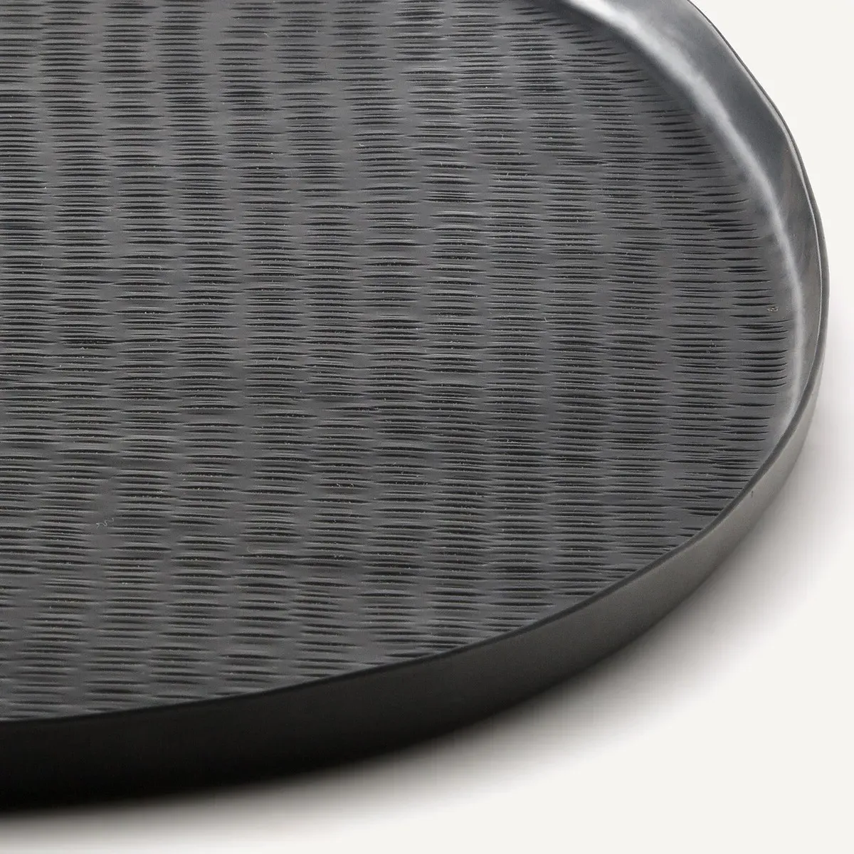 Besar Oval XXL Serving Tray - Black, Hammered Metal alternate view
