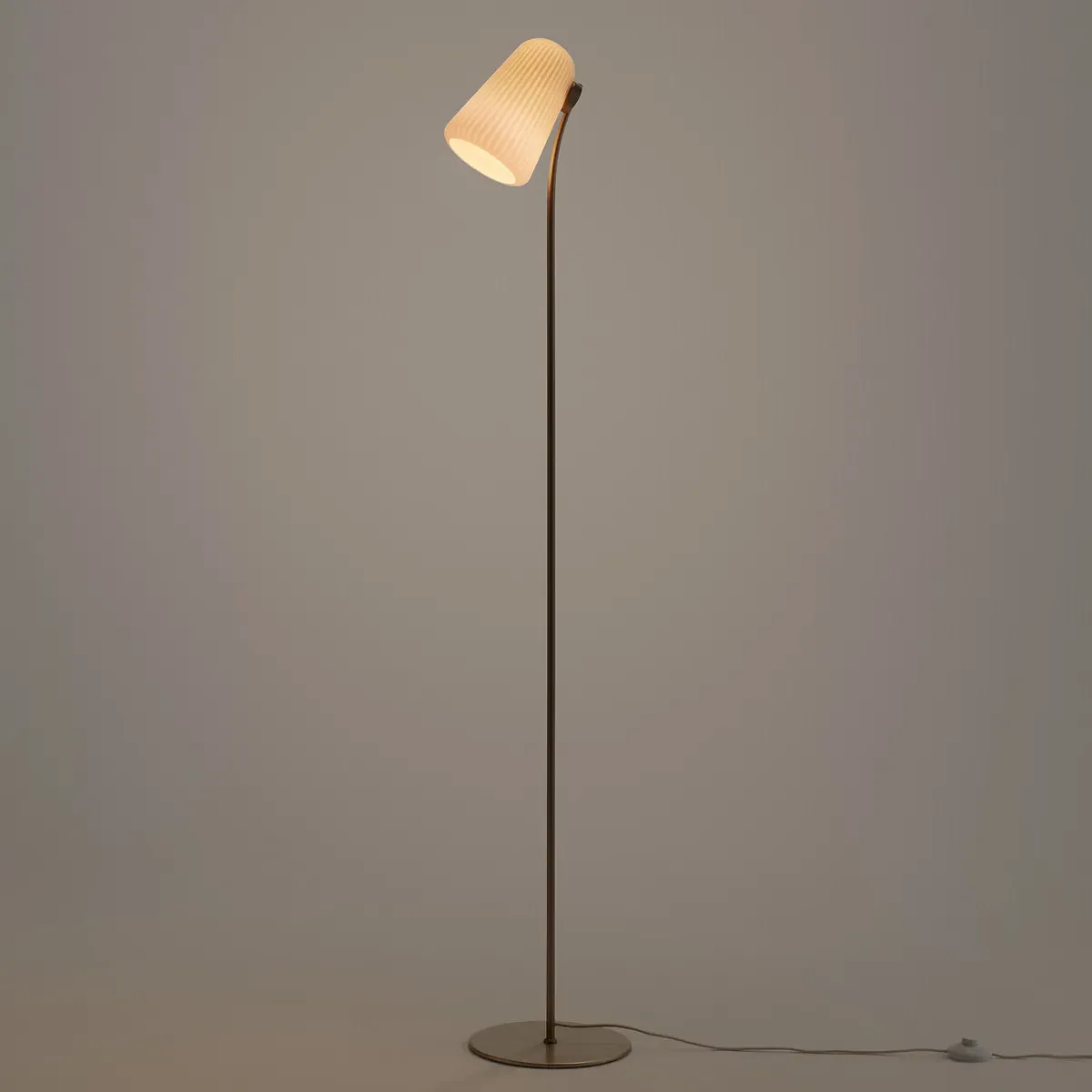 Fosca Floor Lamp - Opaline, Metal alternate view