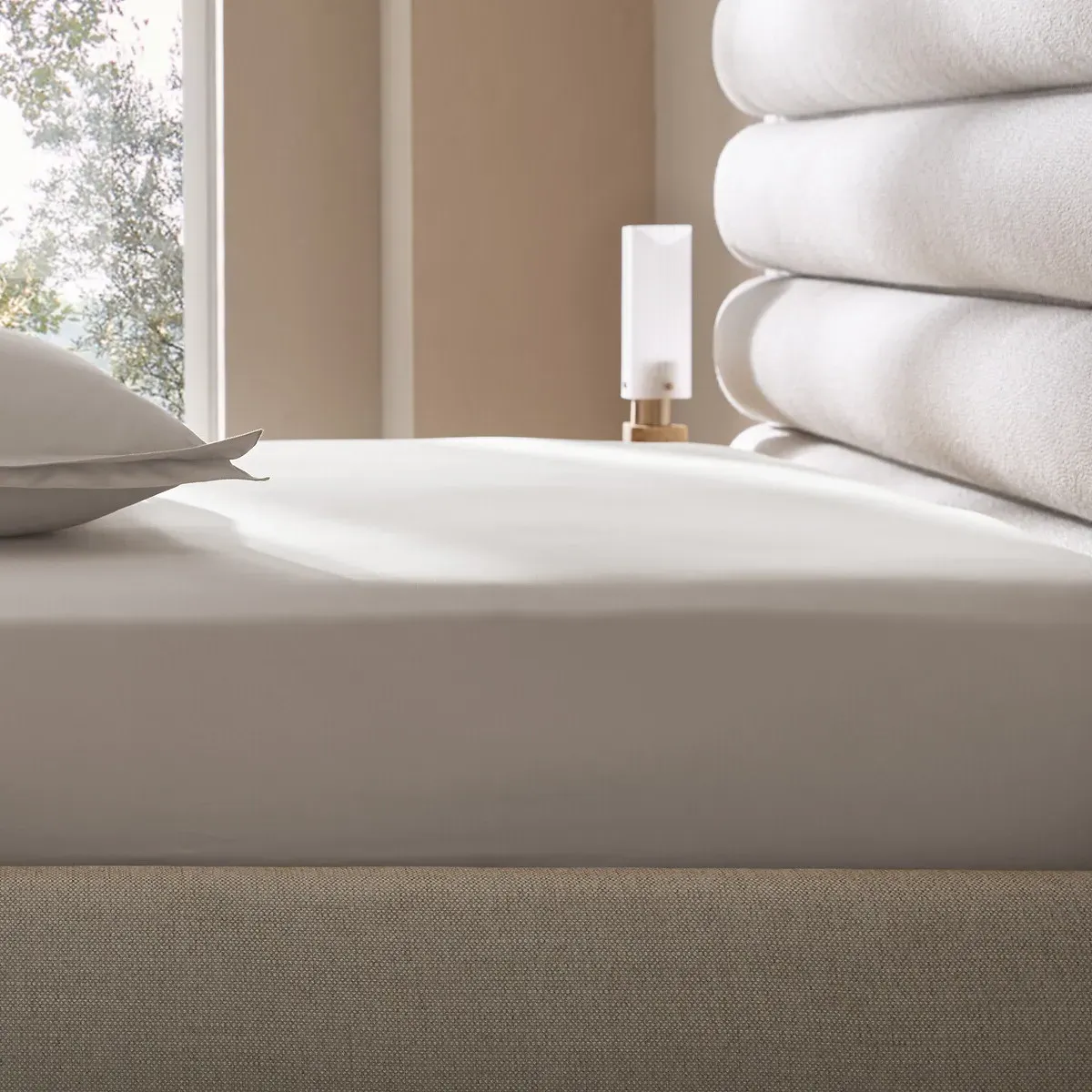 Galor Fitted Sheet with 30cm Flap - Greige, Cotton Sateen product