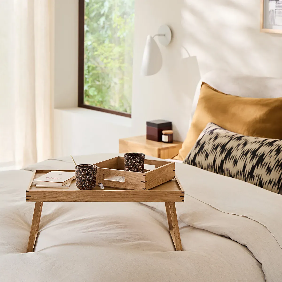 Hibashi Folding Tray on Legs - Natural Oak, Solid Oak alternate view