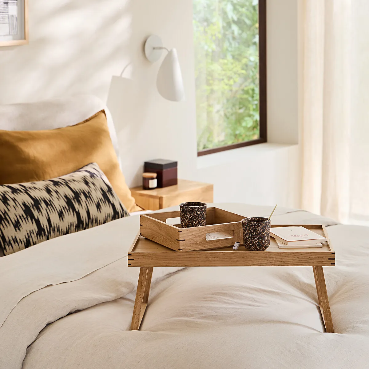 Hibashi Square Tray with Walnut Inlay - Natural Oak alternate view