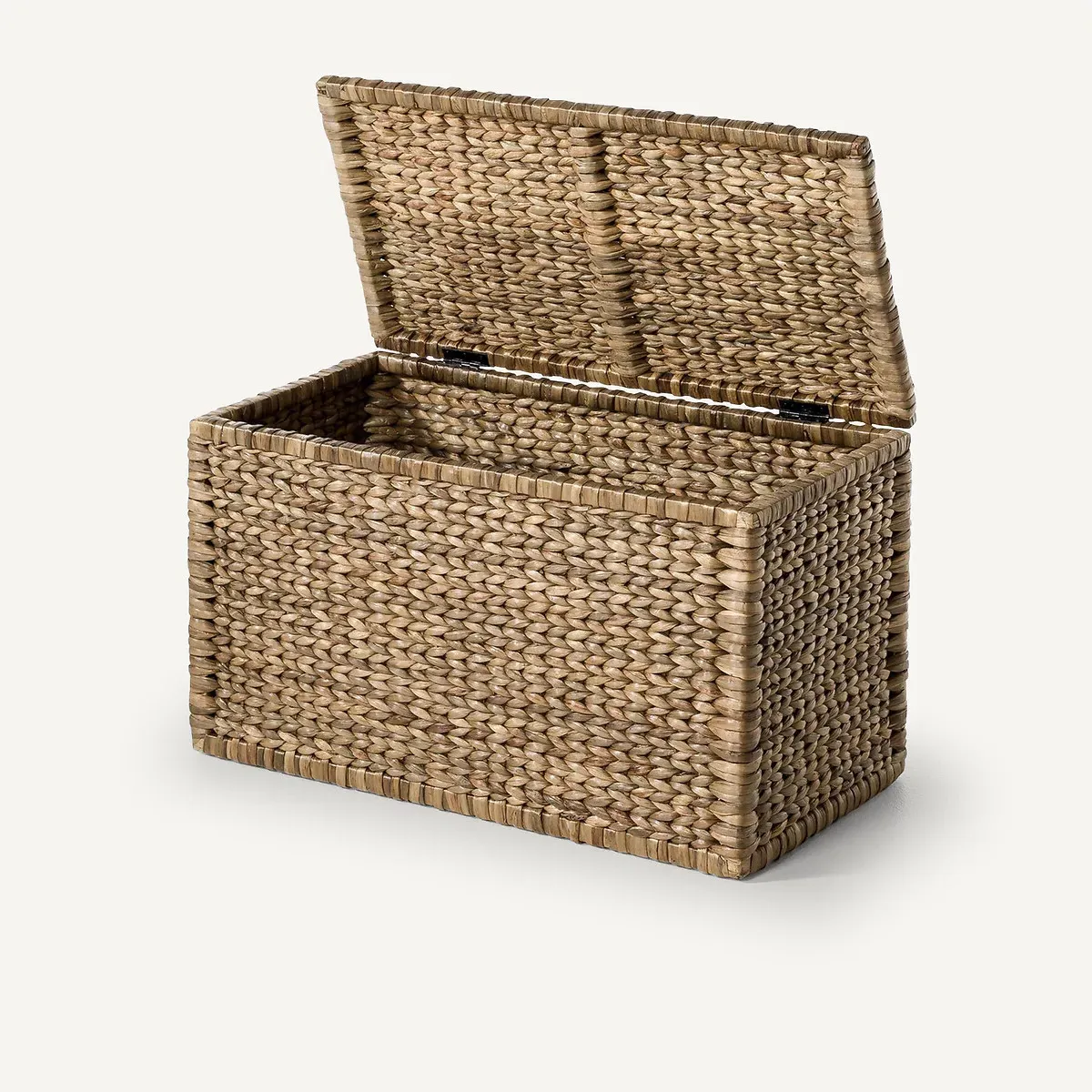 Lilou Chest with Lid - Natural, Water Hyacinth product