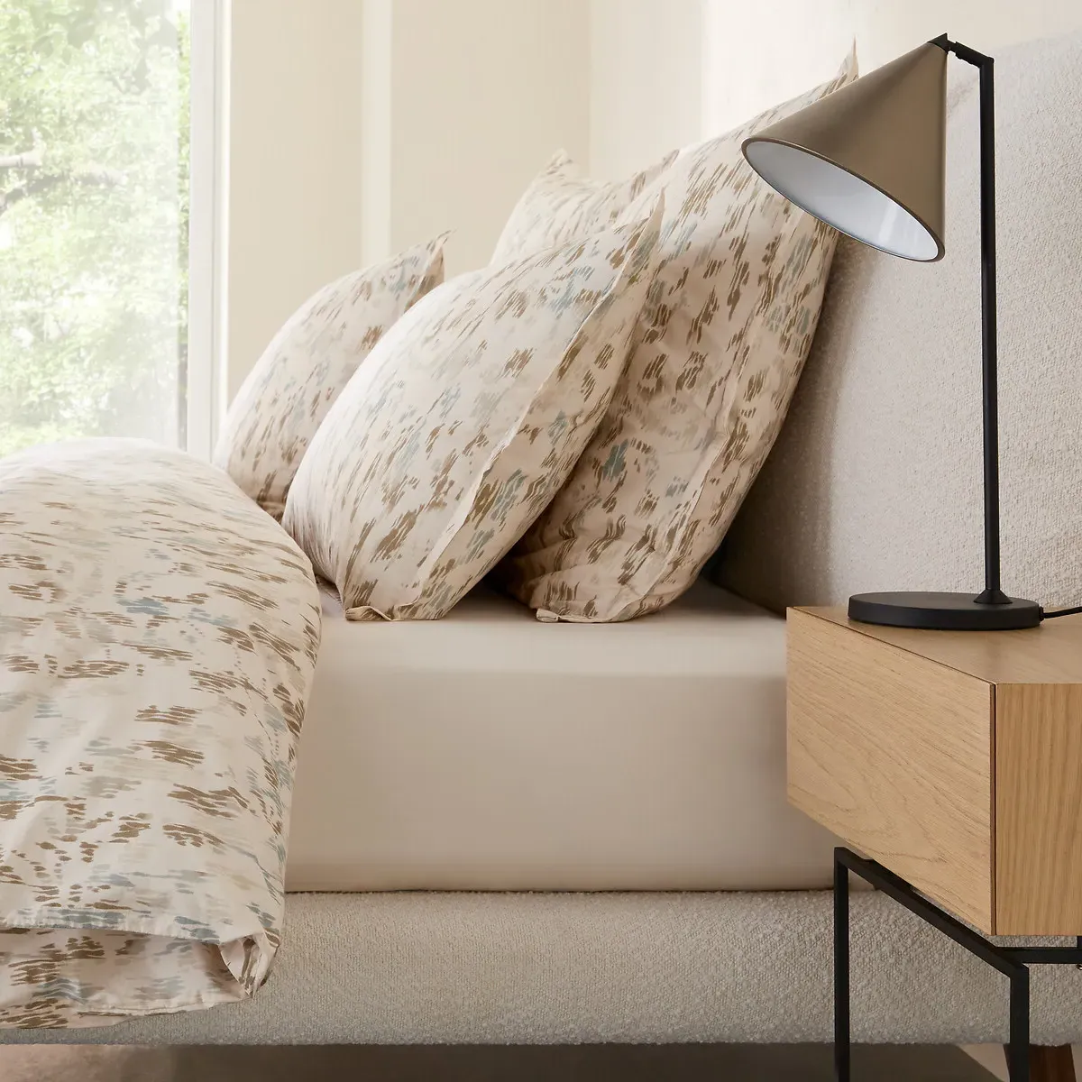 Lineas Pillowcase - Ecru, Washed Cotton Percale product