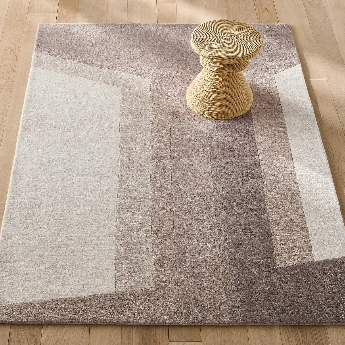 Luce Hand-Tufted Rug - Grey-Pink, Lyocell/Wool product