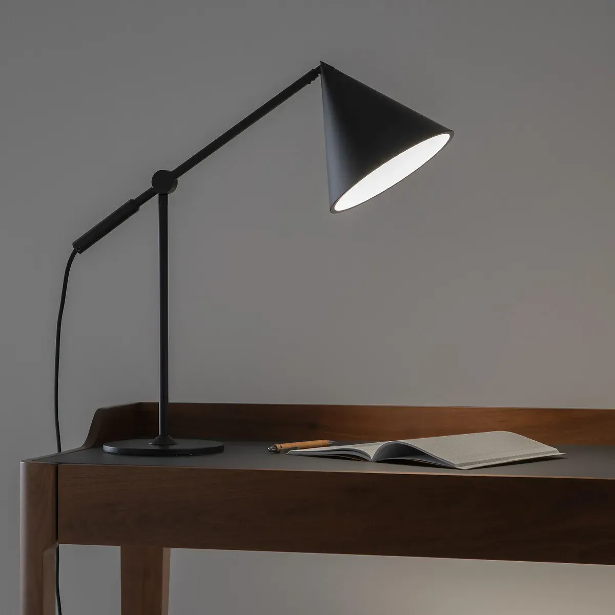 Moke Articulated Desk Lamp - Black, Metal product