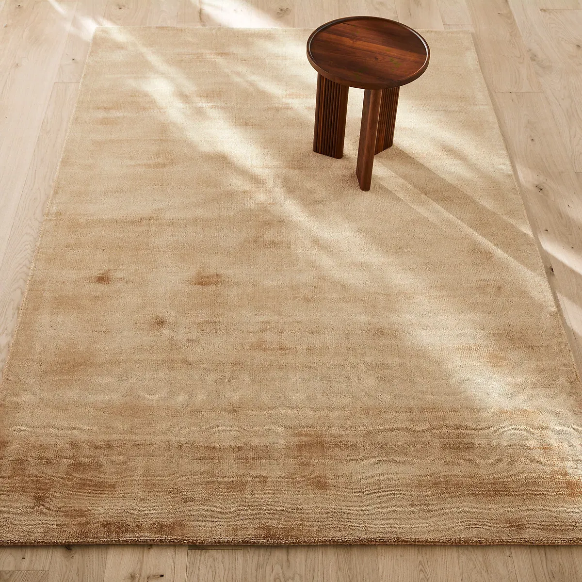 Mustha Rug - Buff, Lyocell product