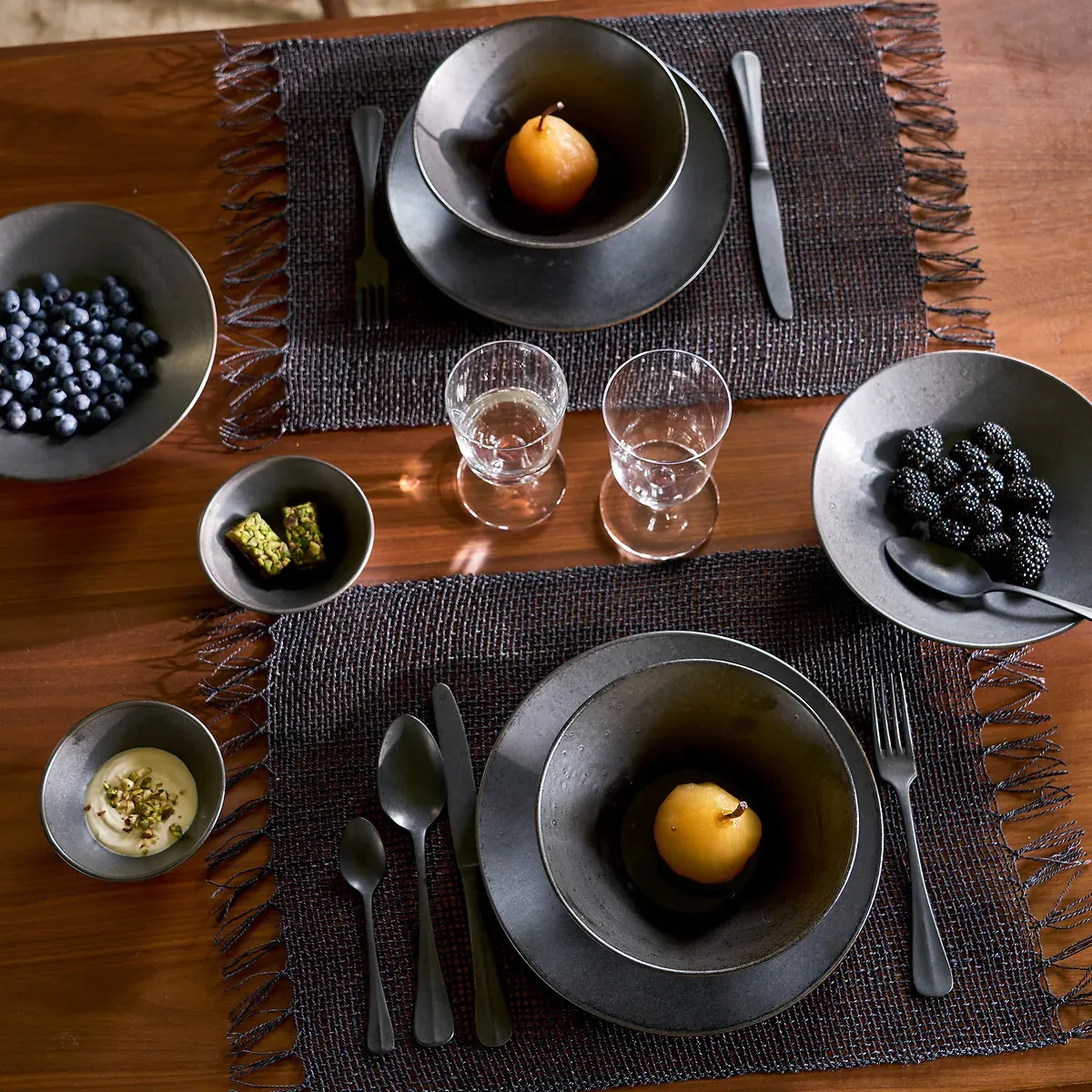 Nivi 16-Piece Cutlery Set - Brushed Black, Stainless Steel alternate view