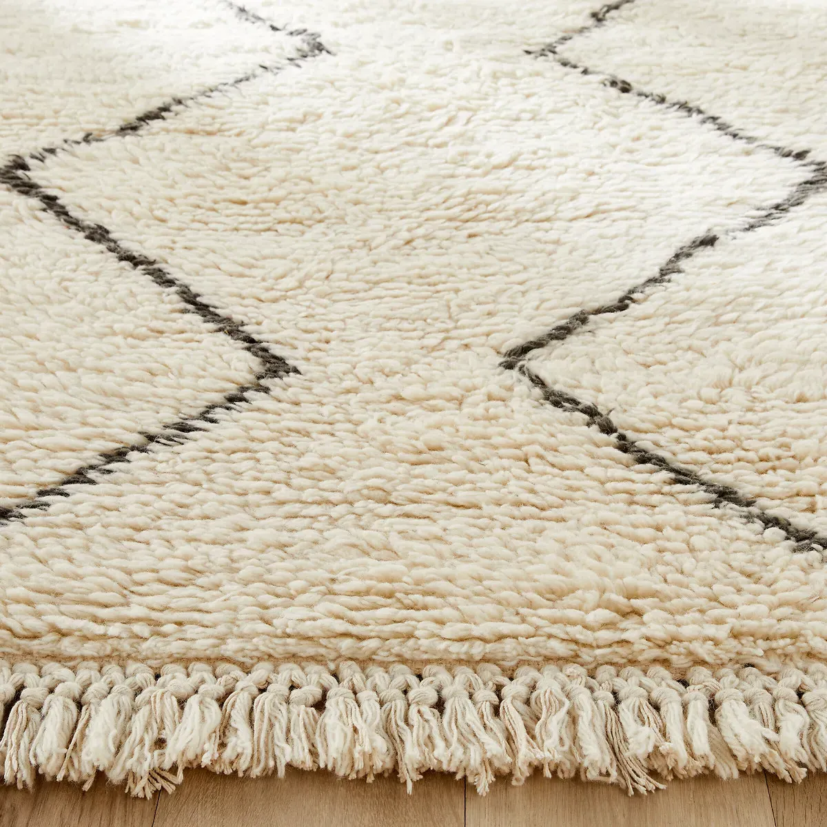 Nyborg Berber-Style Fringed Wool Rug - Elephant Grey alternate view