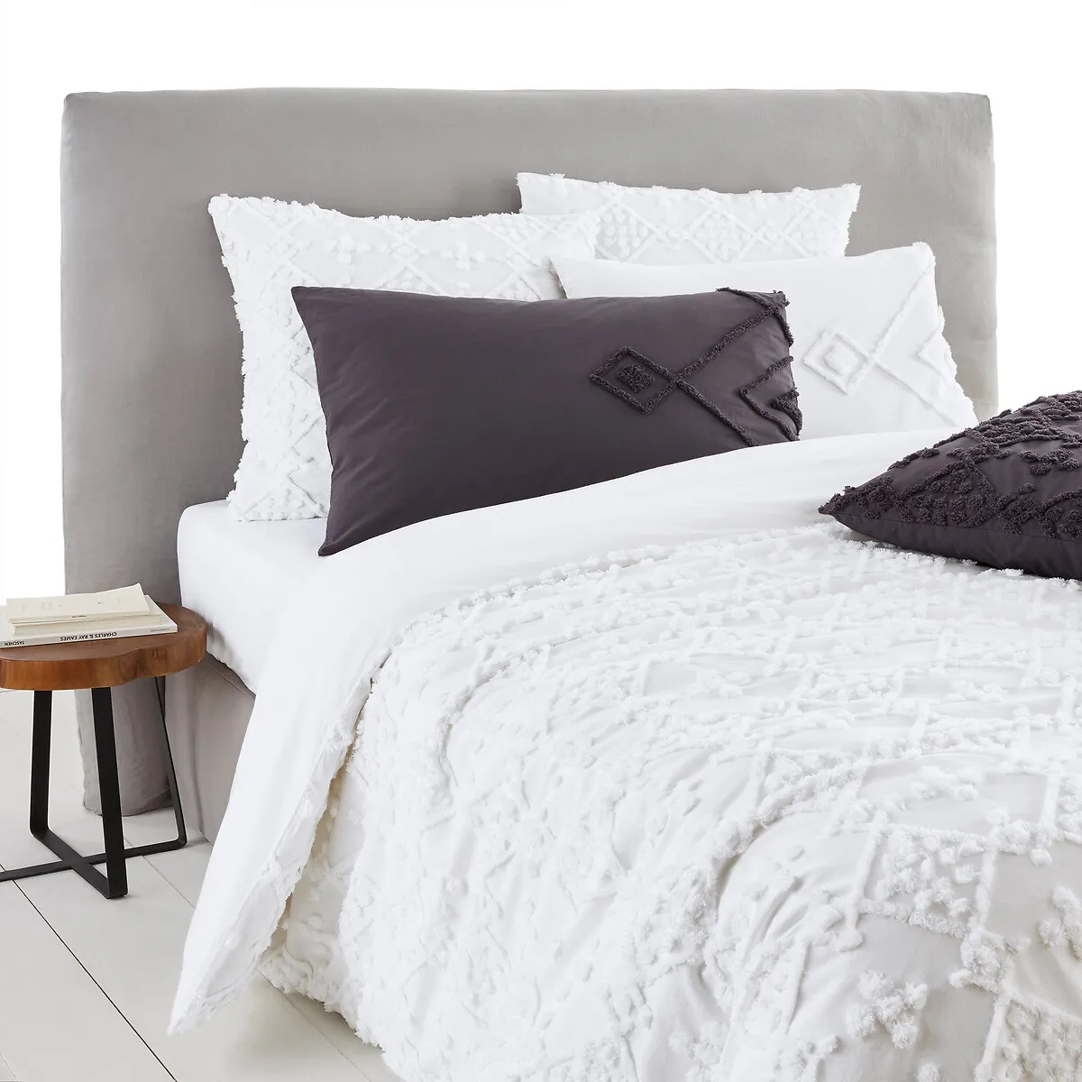 Pintu Tufted Duvet Cover - White, Organic Cotton product