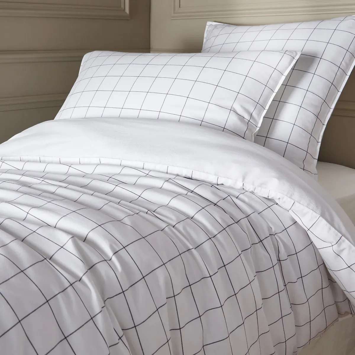 Ponlok Checked Duvet Cover - White, Organic Cotton alternate view