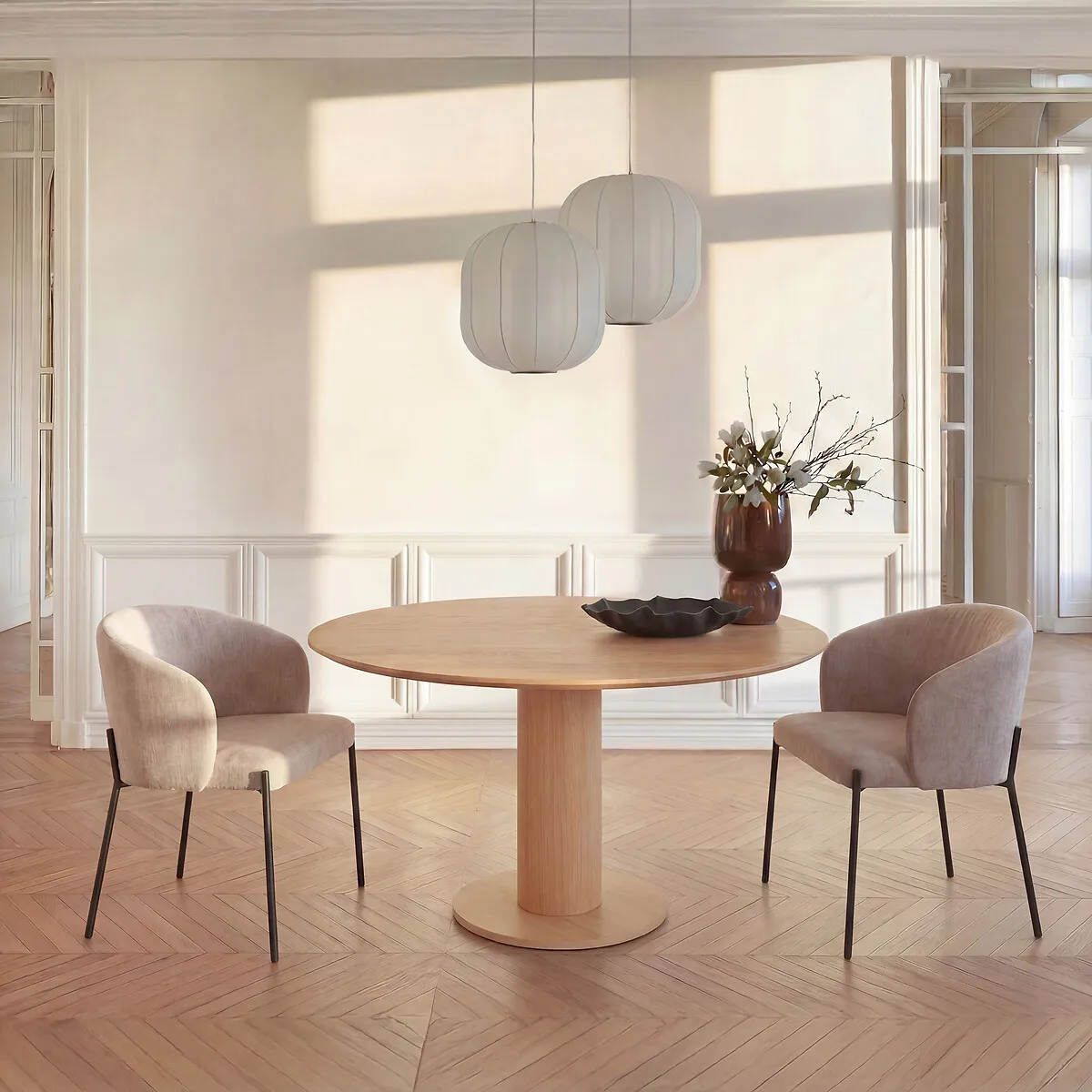 Roundo Round Table Top - Natural Oak, Solid Oak alternate view