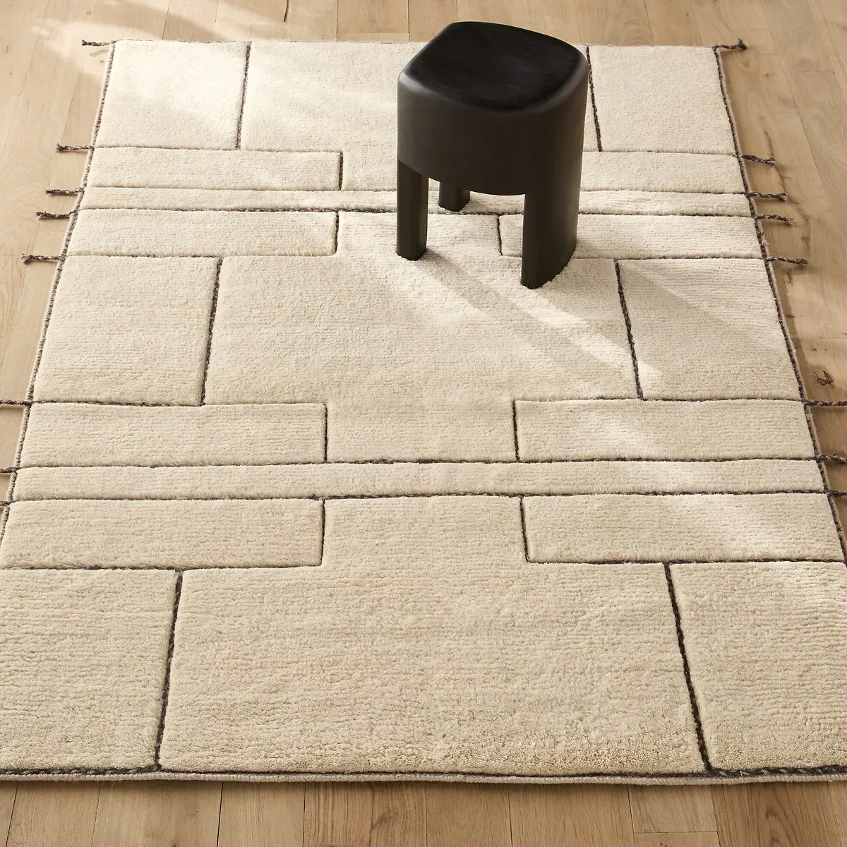 Stauro Hand-Knotted Rug - Ivory, Wool product