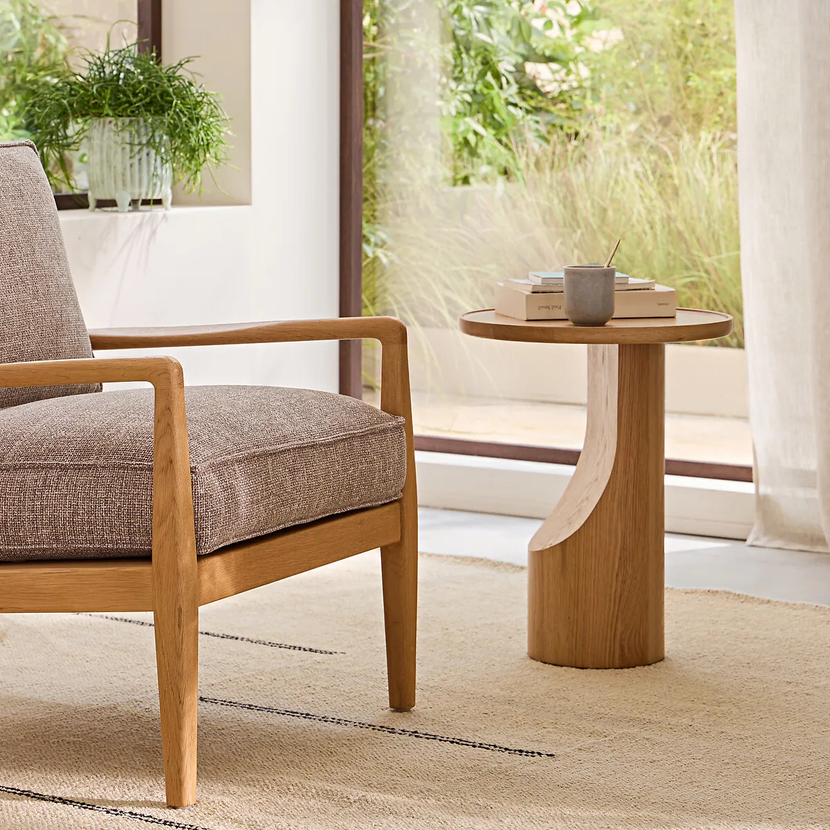 Stigido Round Side Table - Natural Oak, Solid Oak alternate view