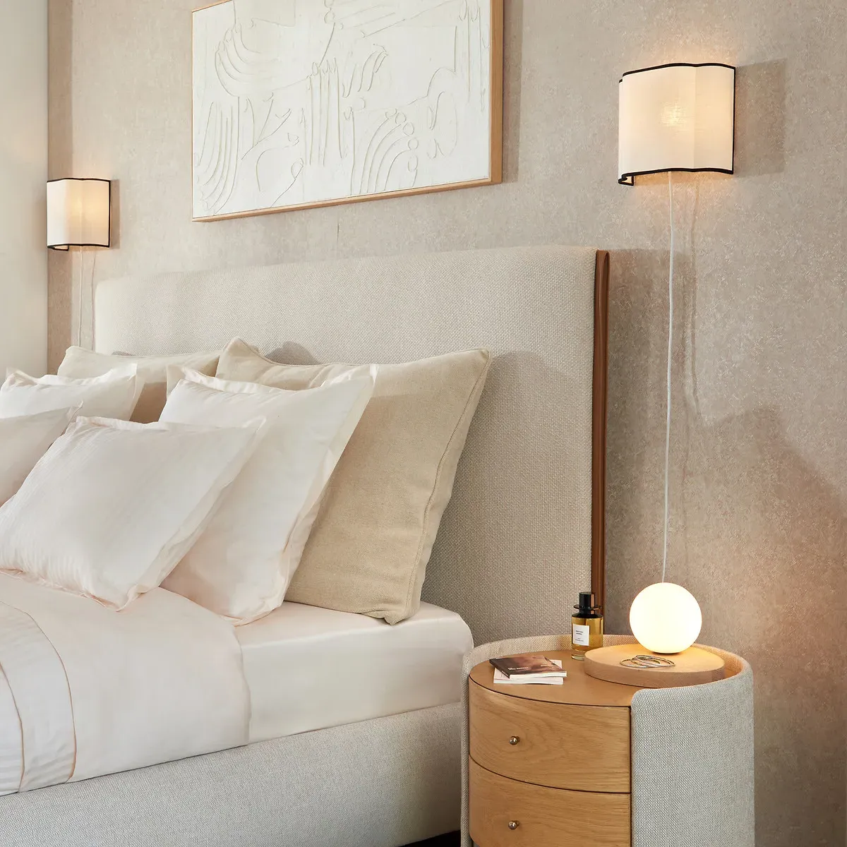 Suso Wall Light - Ivory, Washed Linen alternate view