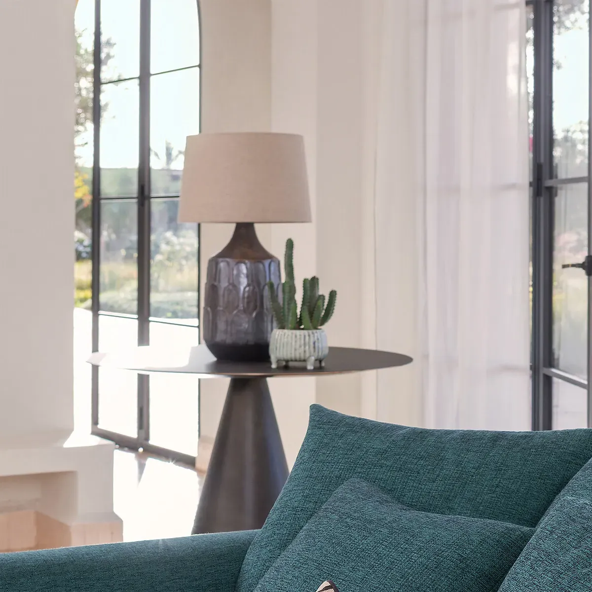 Synn Table Lamp with Linen Shade - Bronze, Ceramic alternate view