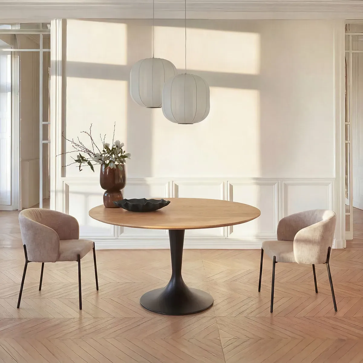 Tirondo Round Table Top - Natural Oak, Solid Oak alternate view
