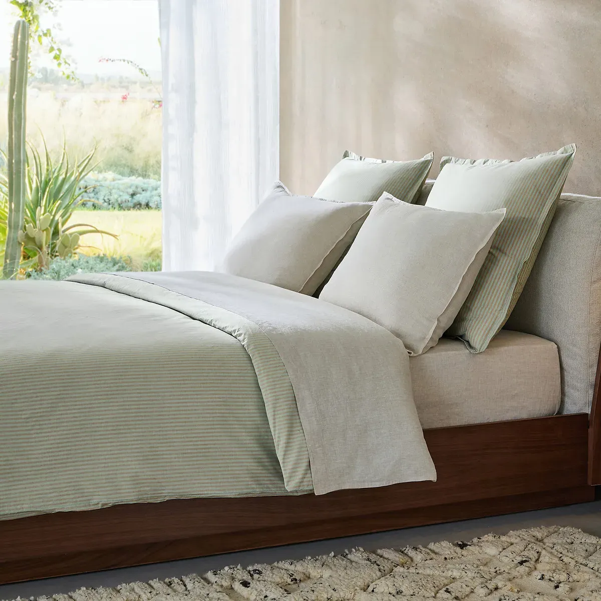 Valli Duvet Cover - Mint, Cotton Percale alternate view