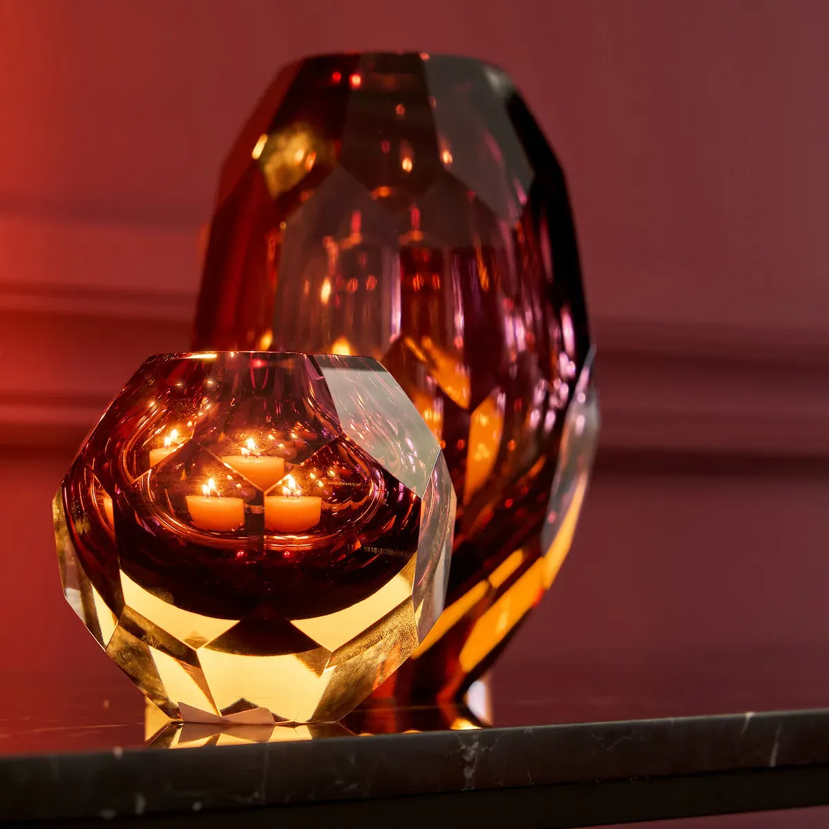 Veneto Vase - Burgundy, Thick Glass alternate view
