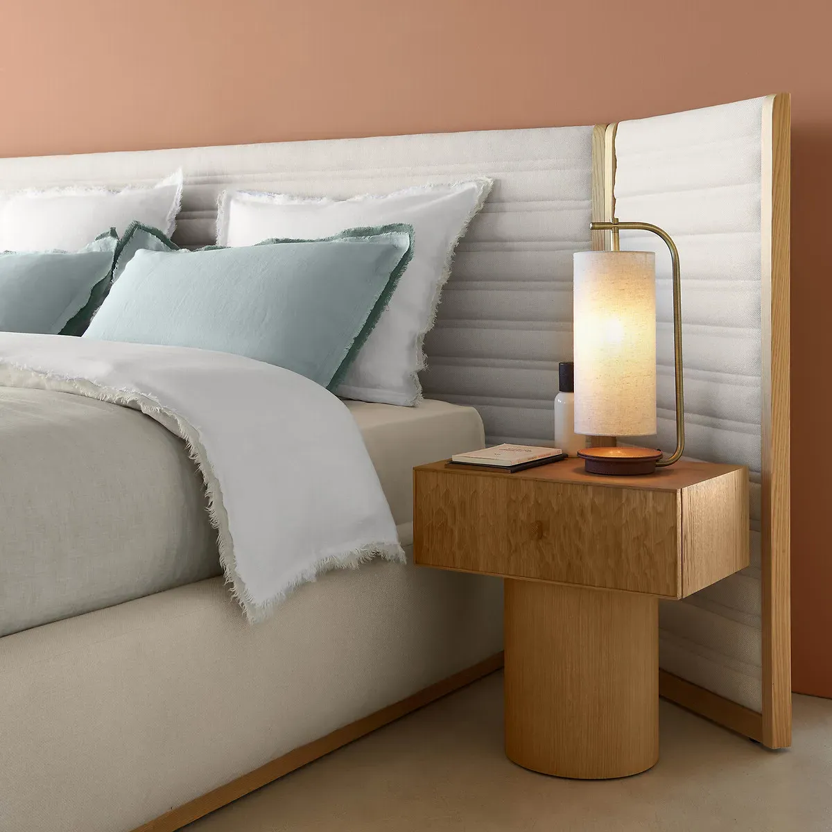 Yob Linen Table Lamp - Natural, Linen alternate view