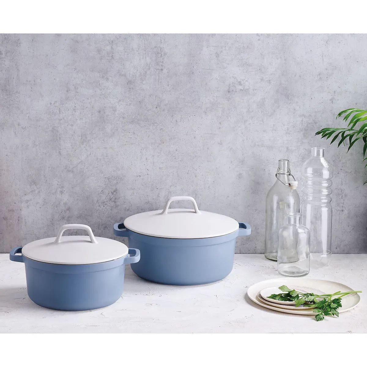 Papillon Round Casserole Dish with Lid - White, Cast Aluminium product